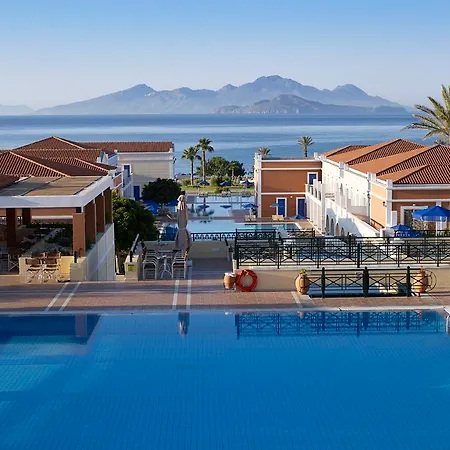 מלון Porto Royal 5*